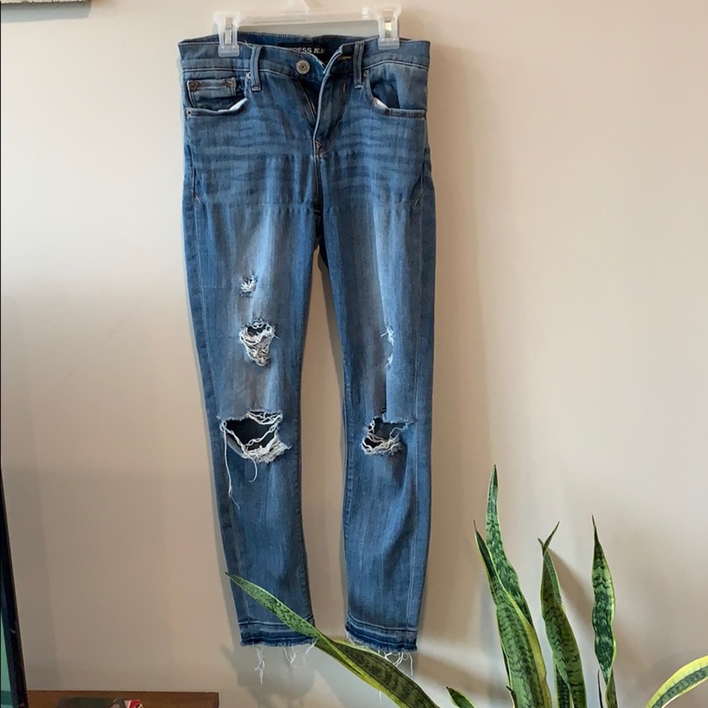 Express Cropped Jean